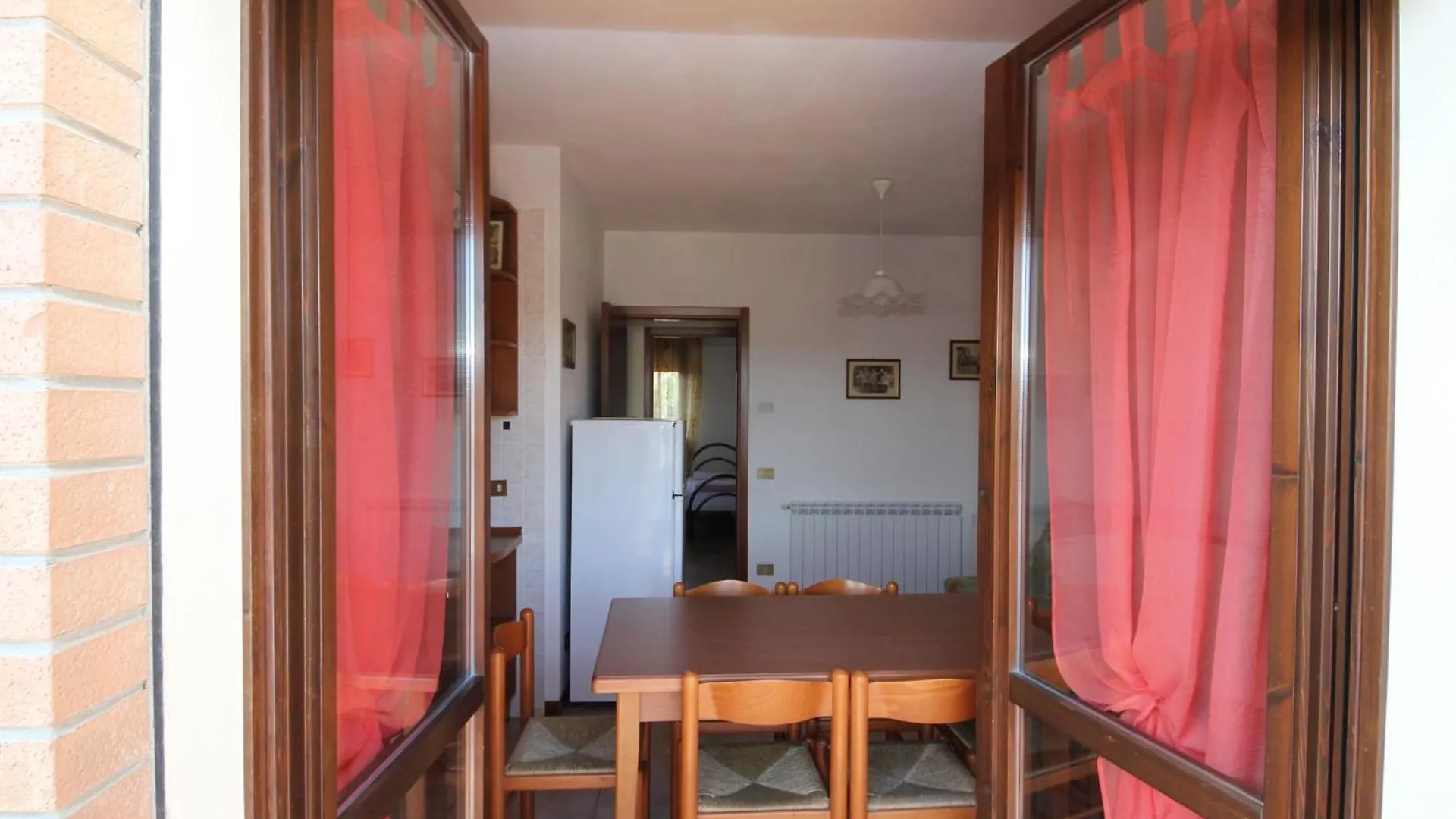 Flat 150M From The Beach And Centre Of Rosolina 罗索利纳马雷