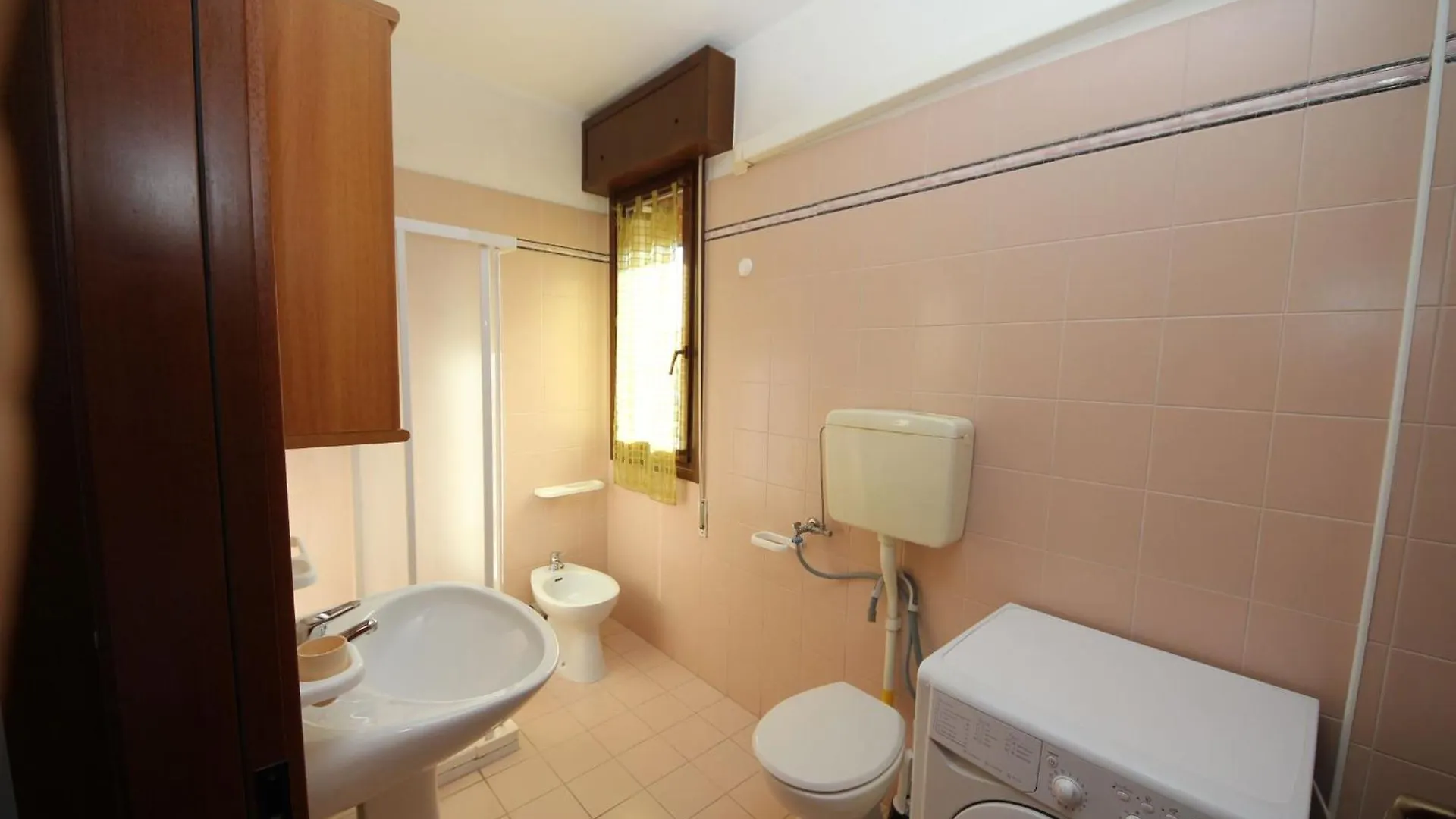 Flat 150M From The Beach And Centre Of Rosolina 罗索利纳马雷 0*,  意大利