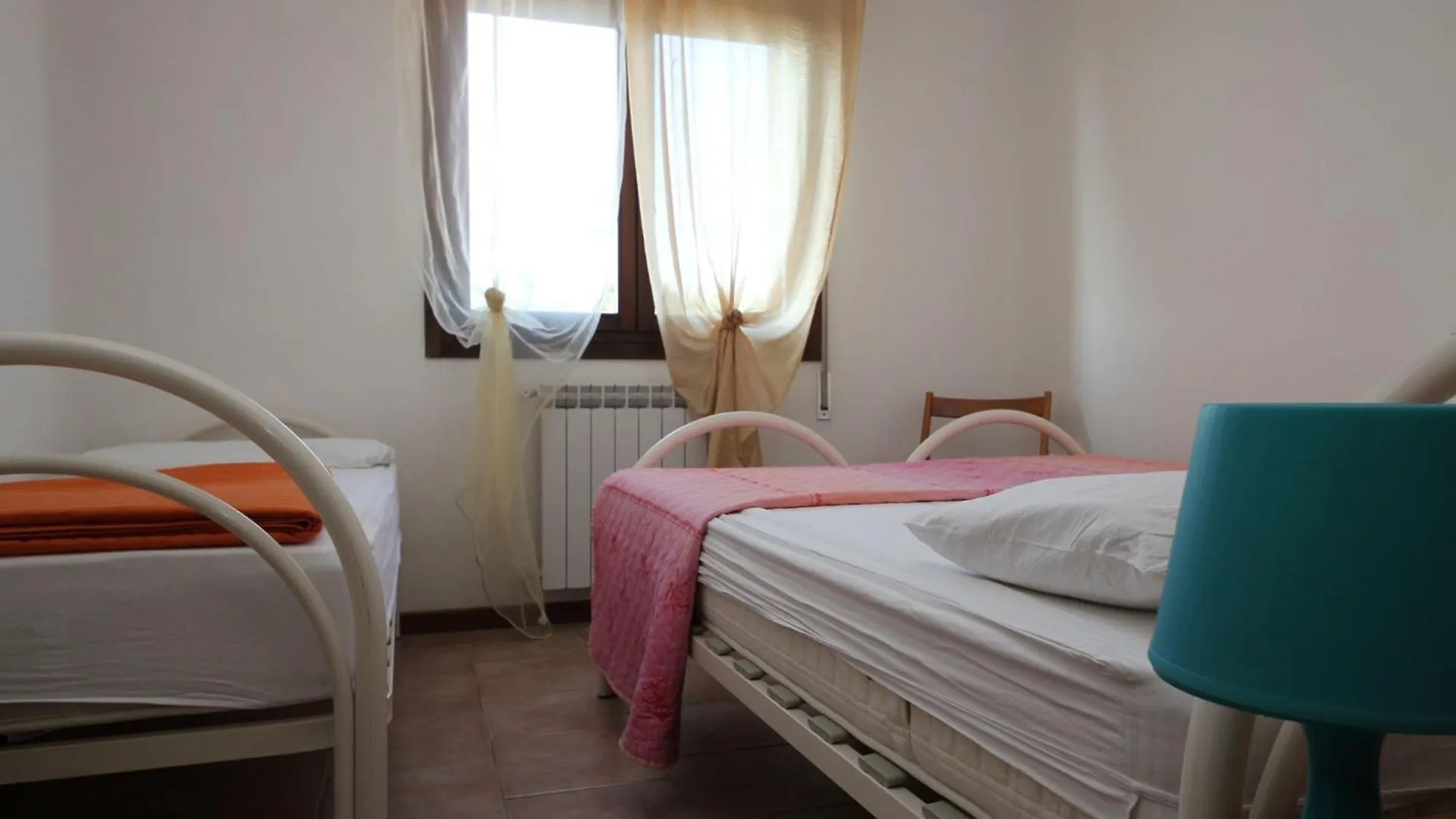 Flat 150M From The Beach And Centre Of Rosolina 罗索利纳马雷